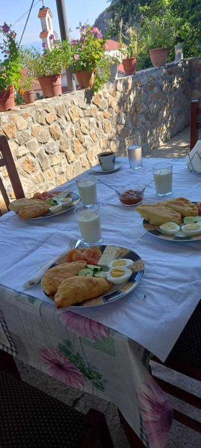 Roleo Guest House Lini Εξωτερικό φωτογραφία