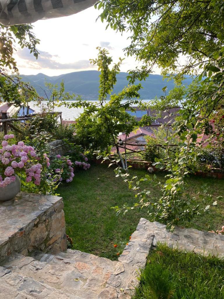 Roleo Guest House Lini Εξωτερικό φωτογραφία