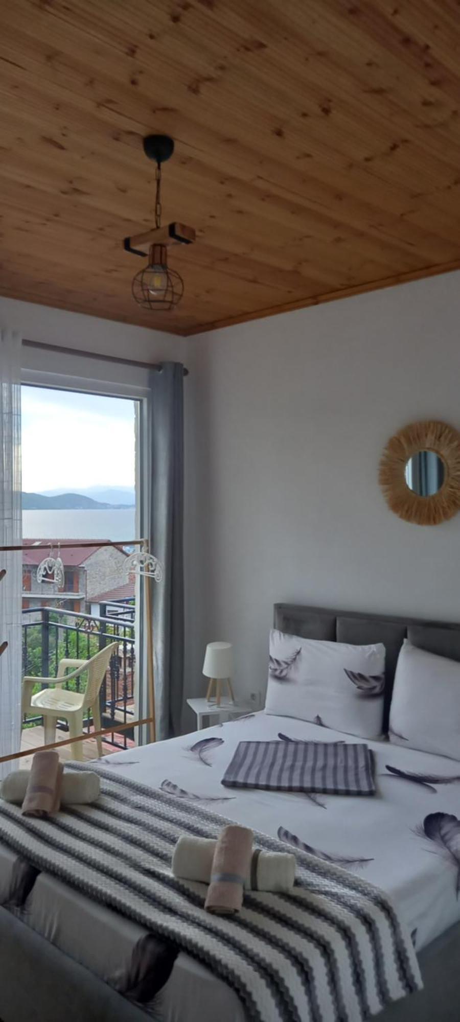 Roleo Guest House Lini Εξωτερικό φωτογραφία