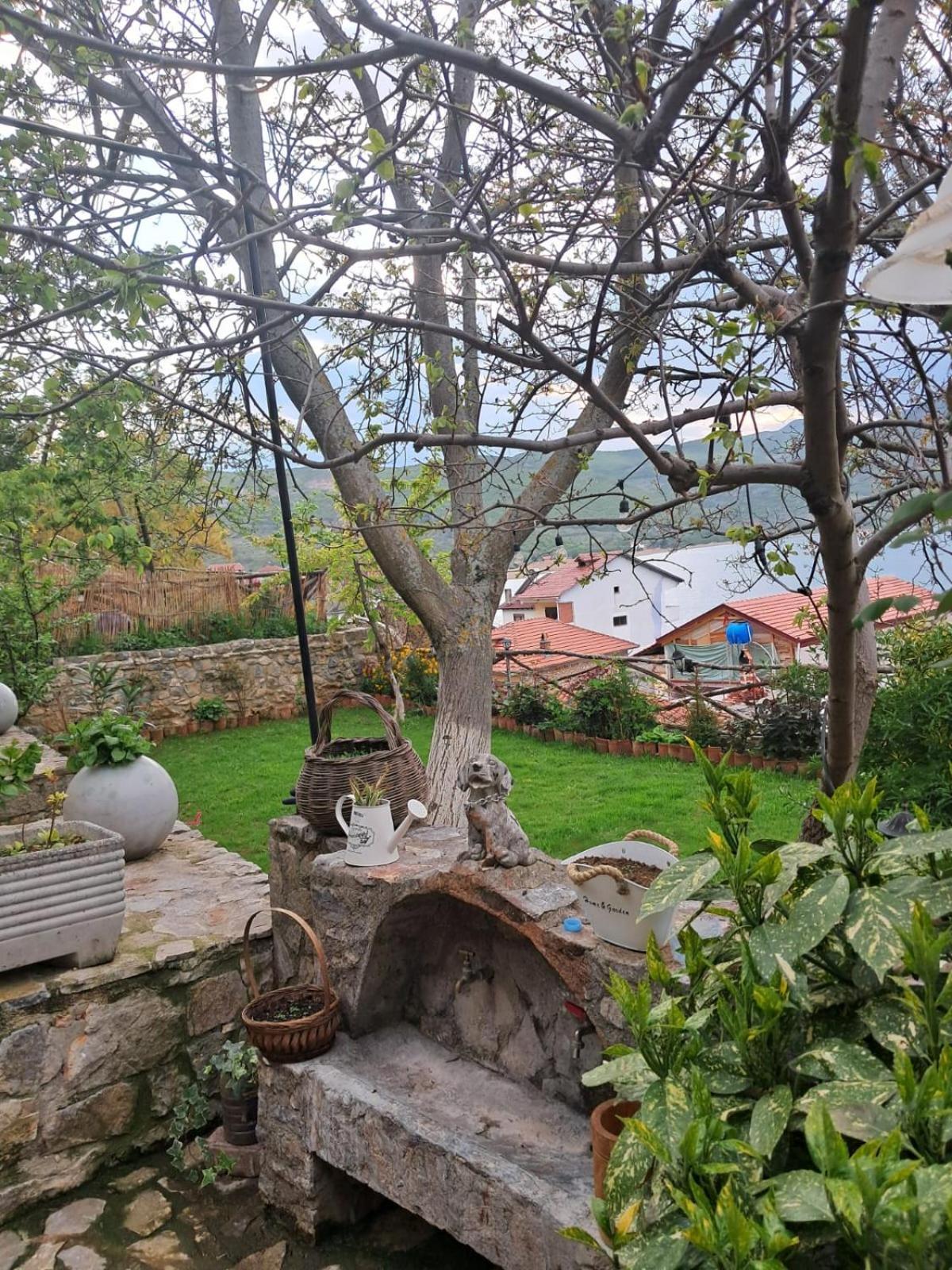 Roleo Guest House Lini Εξωτερικό φωτογραφία